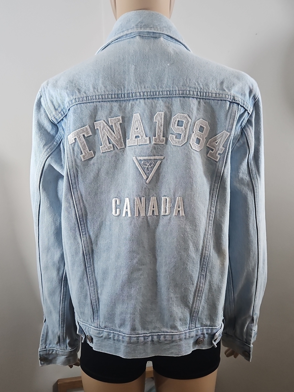 Aritzia TNA 1984 Canada Denim Jacket Trucker Jean Jacket Light Wash Blue Medium